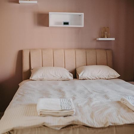 Prenociste Park Bed & Breakfast Modrica Екстериор снимка