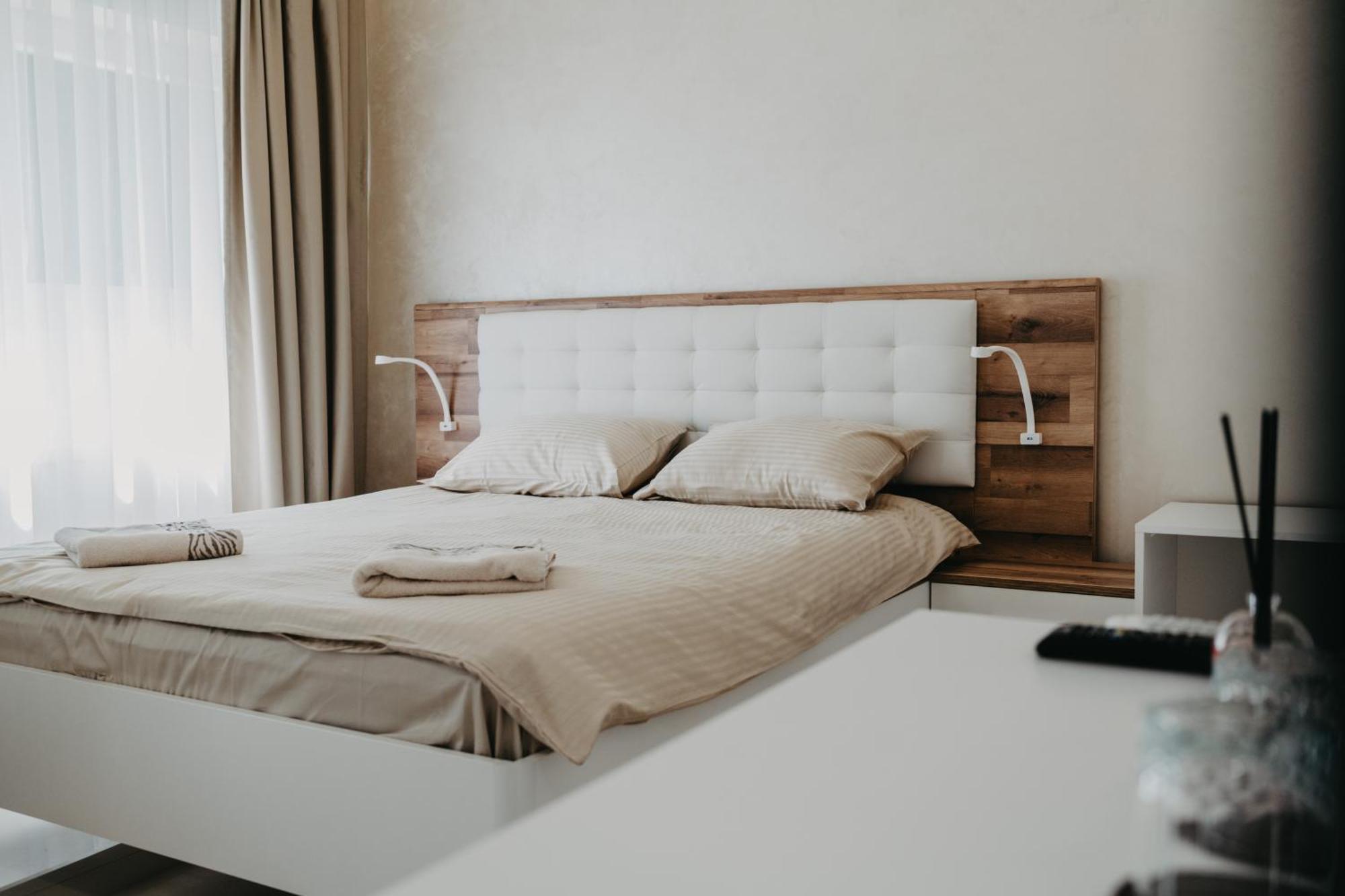 Prenociste Park Bed & Breakfast Modrica Екстериор снимка