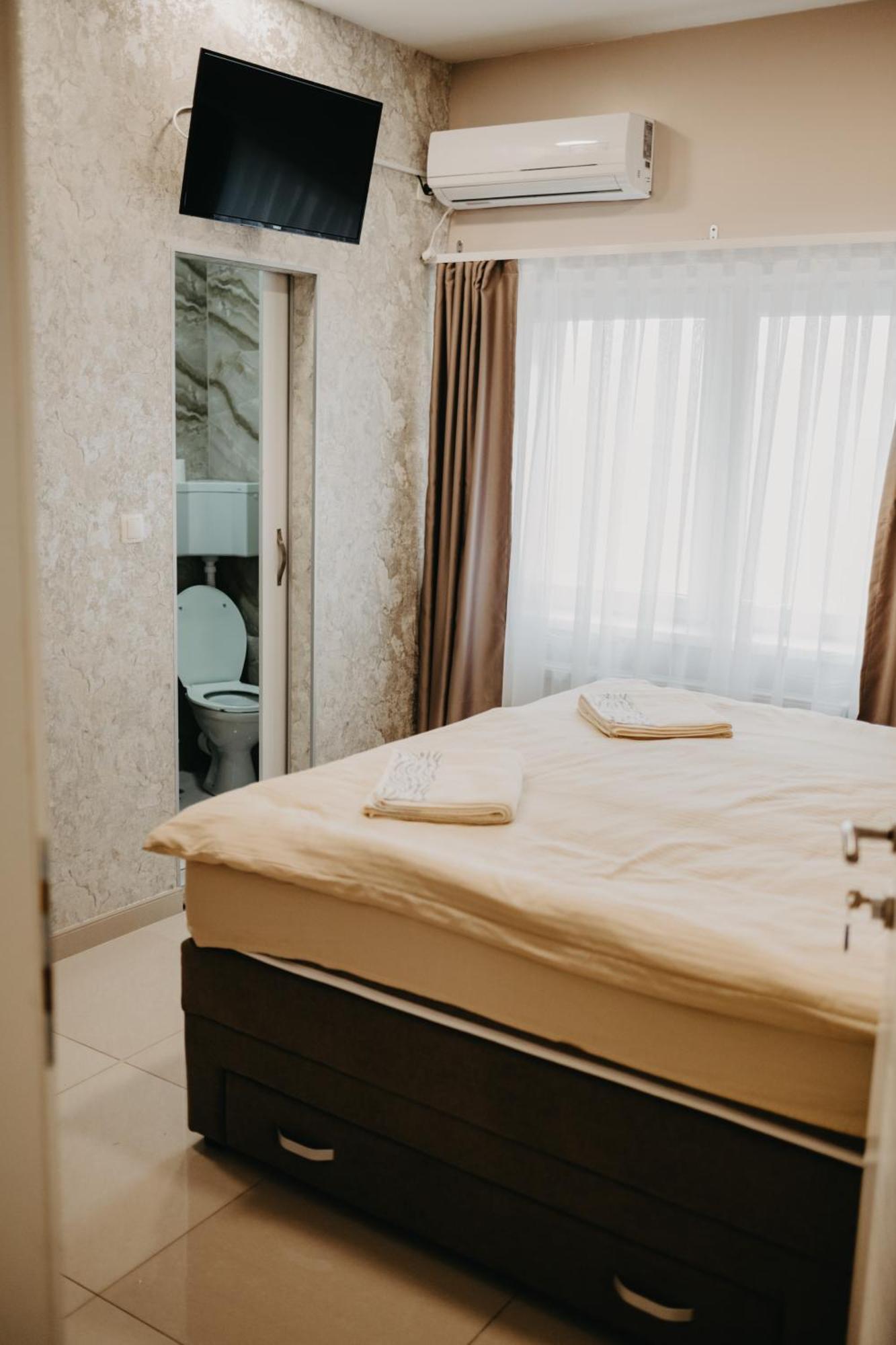 Prenociste Park Bed & Breakfast Modrica Екстериор снимка