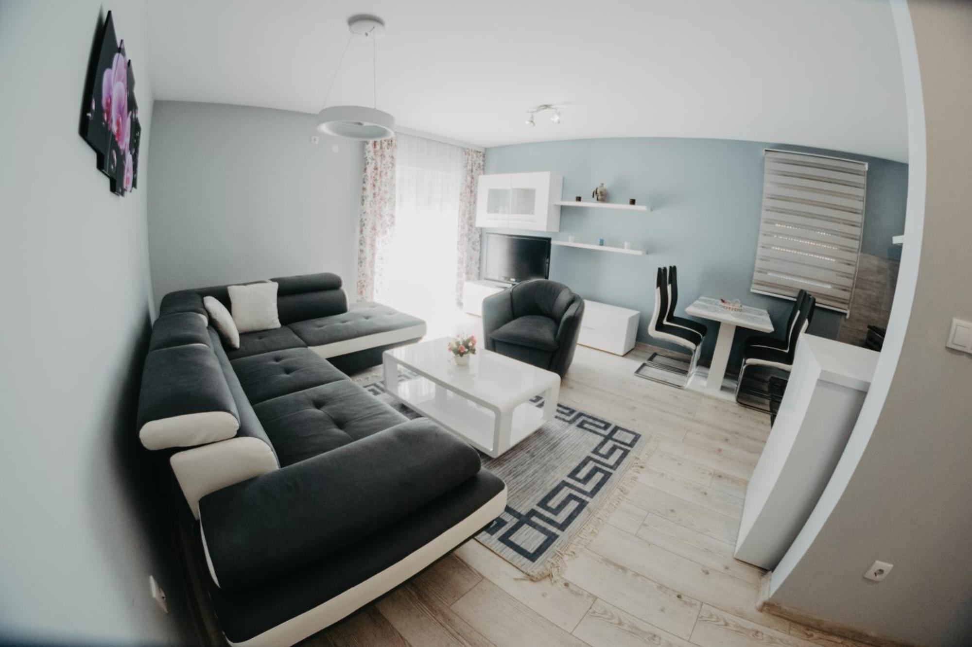 Prenociste Park Bed & Breakfast Modrica Екстериор снимка