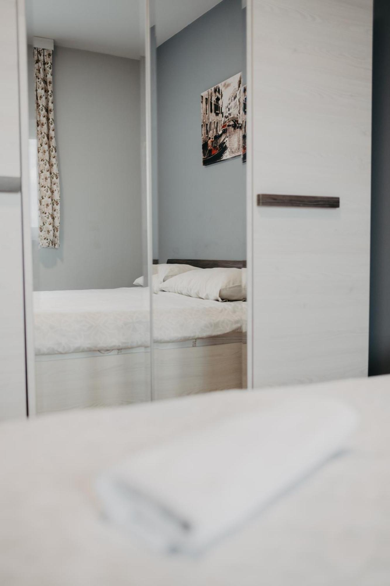 Prenociste Park Bed & Breakfast Modrica Екстериор снимка