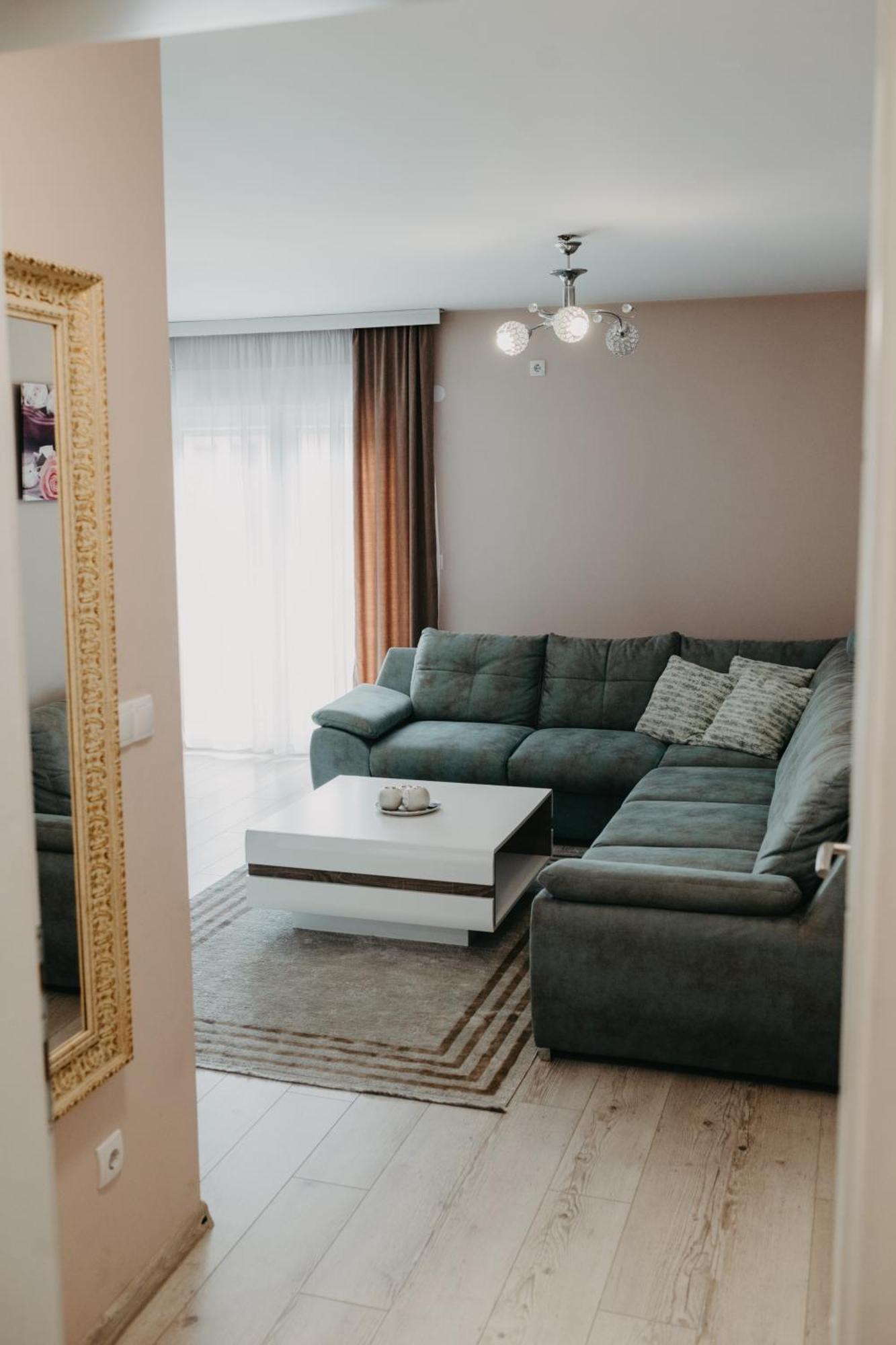 Prenociste Park Bed & Breakfast Modrica Екстериор снимка