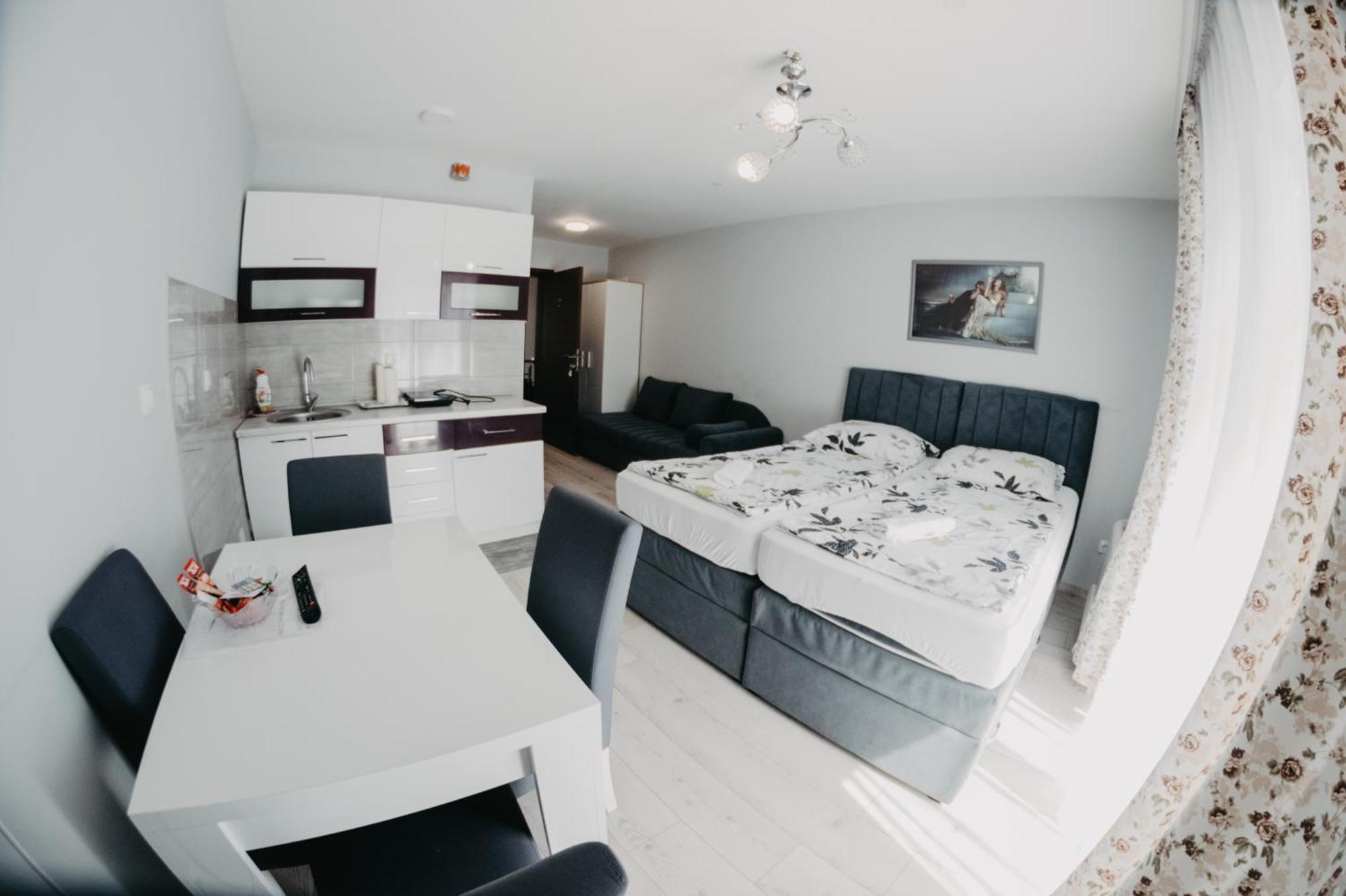Prenociste Park Bed & Breakfast Modrica Екстериор снимка