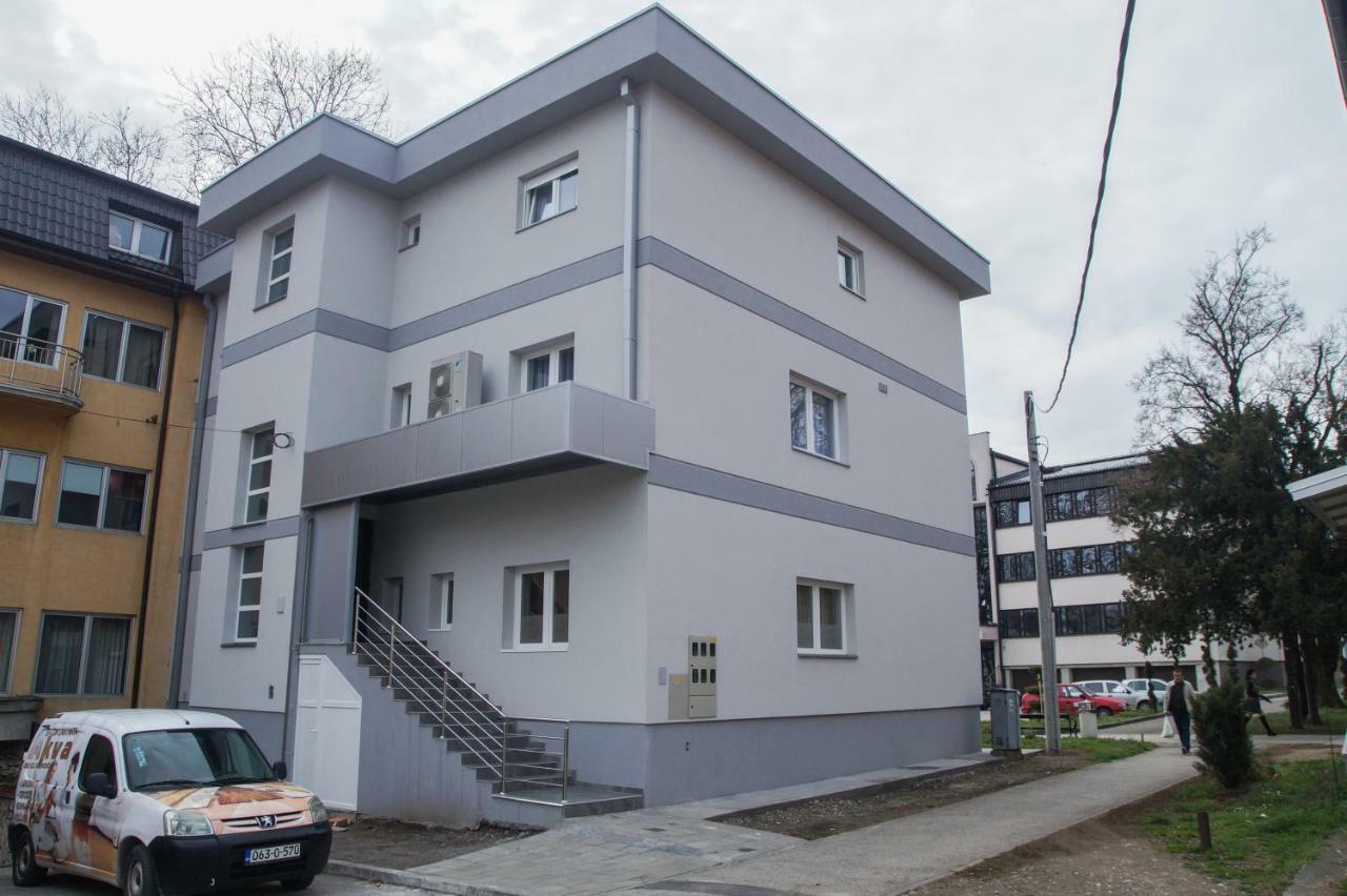 Prenociste Park Bed & Breakfast Modrica Екстериор снимка
